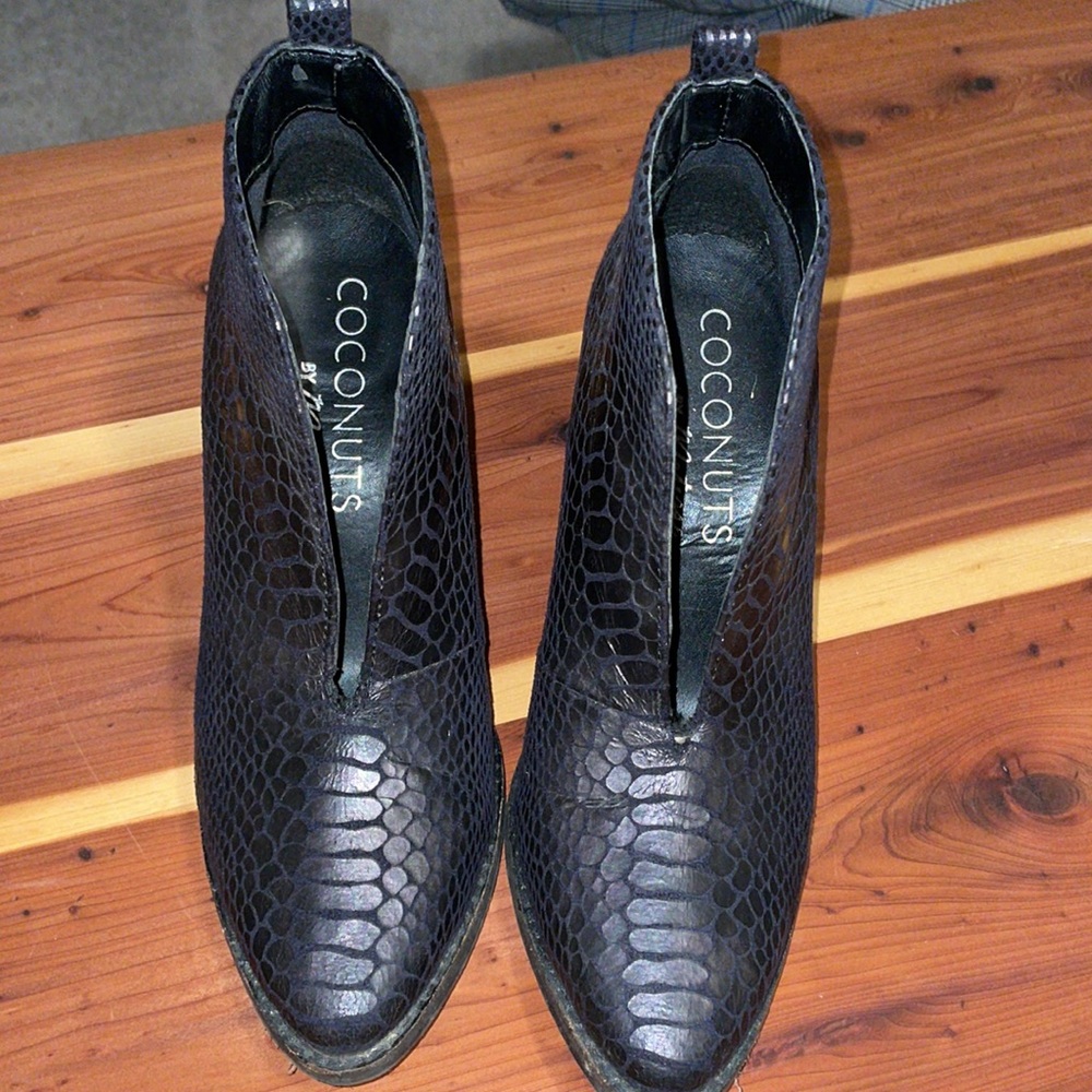 Coconuts By Matisse Size 7 Booties - image 3